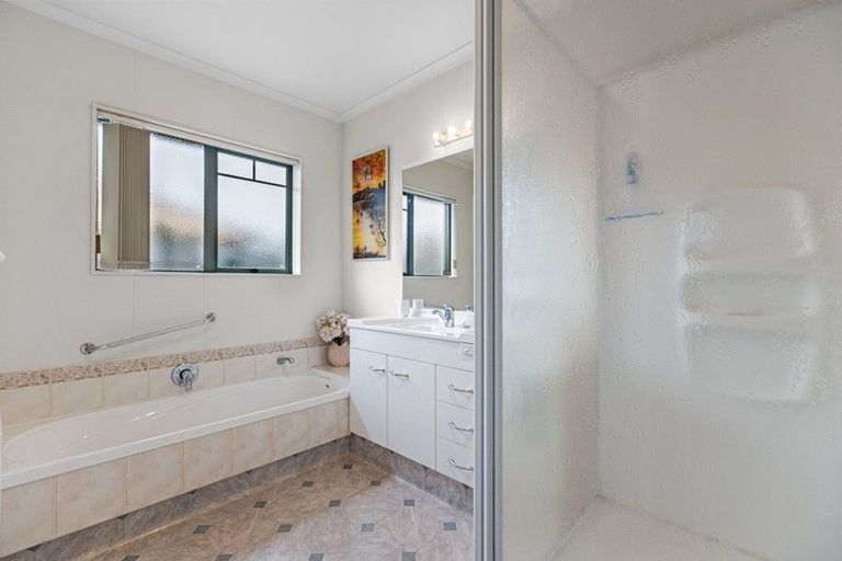 Photo of property in 21 Francevic Avenue, Mount Maunganui, 3116