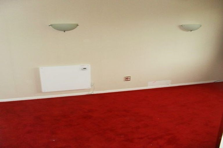 Photo of property in 12 Maple Grove, Kingston, Wellington, 6021