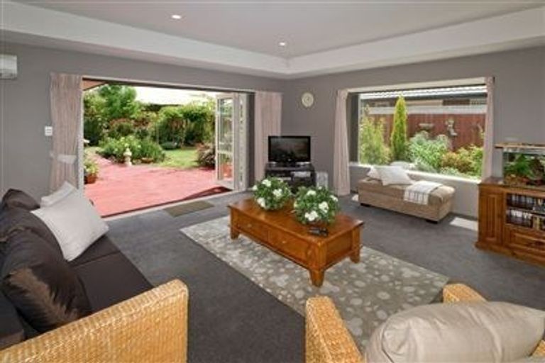 Photo of property in 3 Cassinia Gardens, Aidanfield, Christchurch, 8025