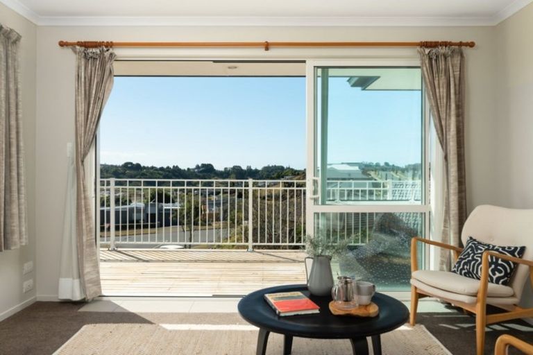 Photo of property in 5 Carex Close, Pyes Pa, Tauranga, 3112
