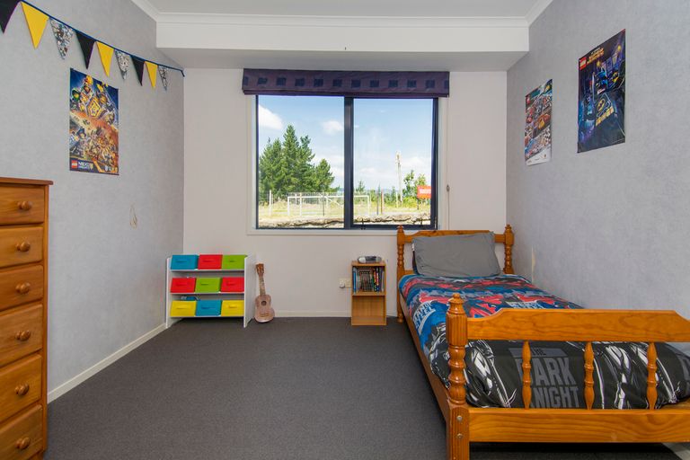 Photo of property in 2 Waterside Drive, Pyes Pa, Tauranga, 3112