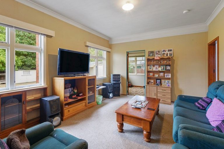 Photo of property in 27 Isabella Place, Waltham, Christchurch, 8011