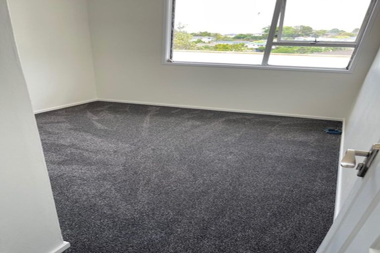 Photo of property in 31 Sequoia Place, Sunnynook, Auckland, 0620