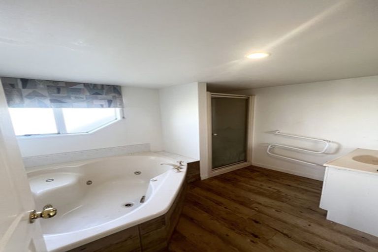 Photo of property in 89 Peer Street, Ilam, Christchurch, 8041