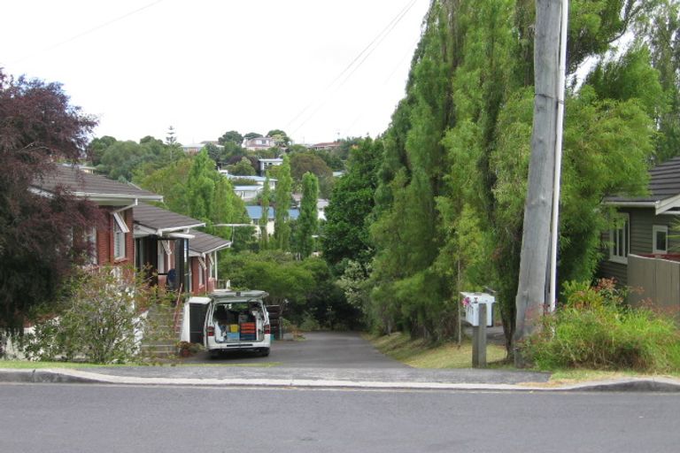 Photo of property in 3/9 Brian Avenue, Forrest Hill, Auckland, 0620