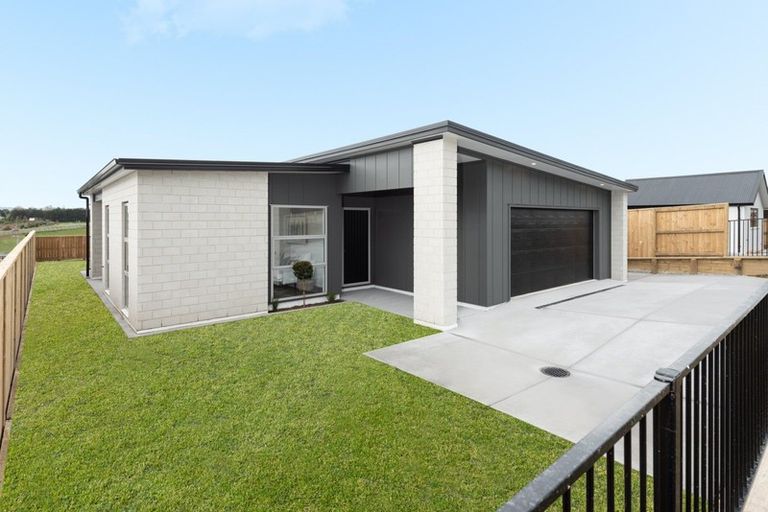 Photo of property in 25 Tamihana Avenue, Pyes Pa, Tauranga, 3112