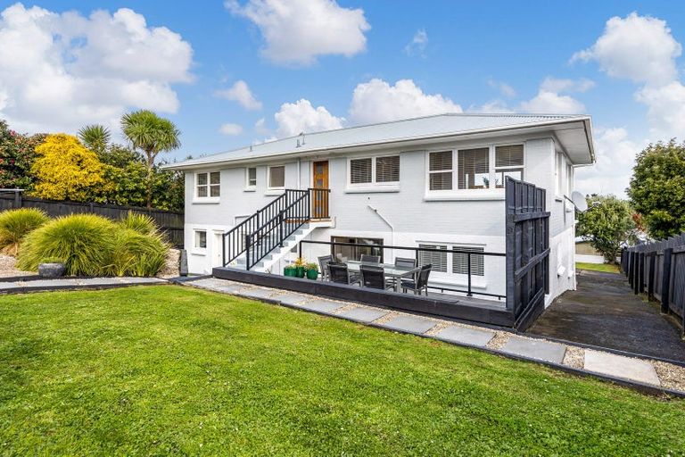 Photo of property in 121 Wallace Road, Mangere Bridge, Auckland, 2022