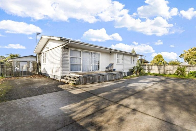 Photo of property in 12 Cargill Street, Papakura, 2110