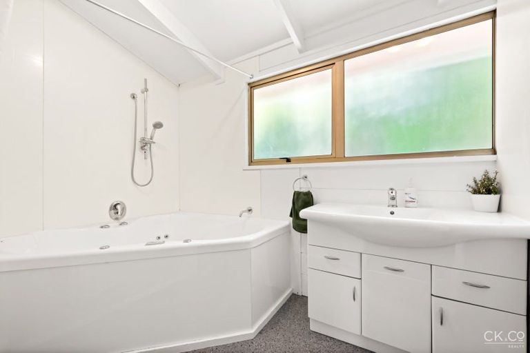 Photo of property in 12 Rondane Place, Tirohanga, Lower Hutt, 5010