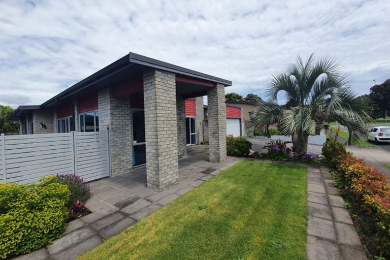 Photo of property in 4 Parkvue Drive, Bell Block, New Plymouth, 4312