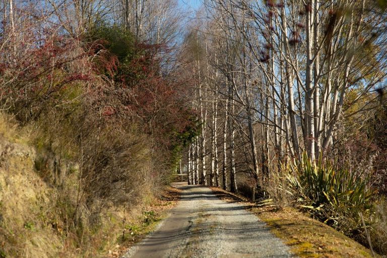 Photo of property in 36 Dalefield Road, Dalefield, Queenstown, 9371