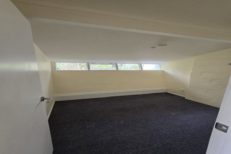 Photo of property in 21 Olivia Crescent, Tawa, Wellington, 5028