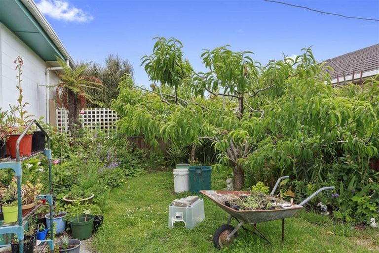 Photo of property in 1/5 Howe Street, New Brighton, Christchurch, 8083