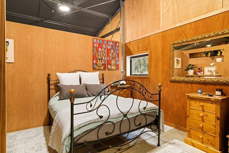 Photo of property in 411a Maori Point Road, Tarras, Cromwell, 9383