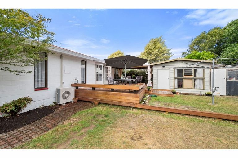 Photo of property in 2/26a Branksome Place, Parklands, Christchurch, 8083