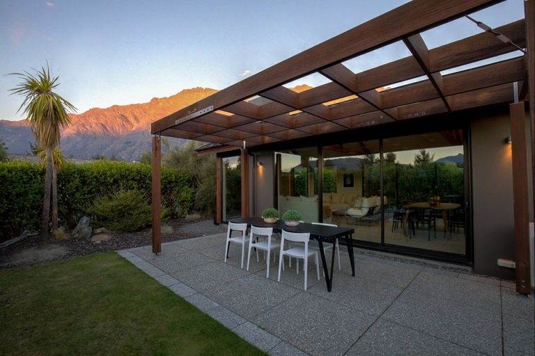 Photo of property in 1 Reading Court, Jacks Point, Queenstown, 9371