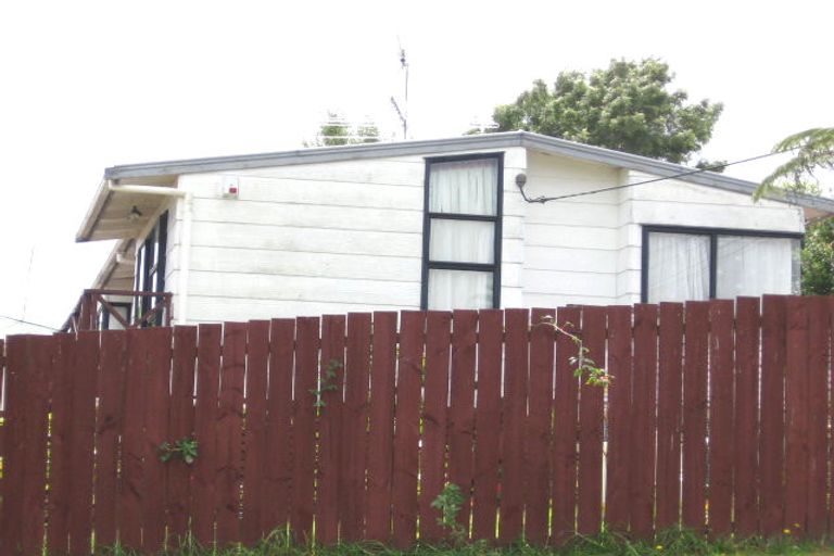Photo of property in 145 Lancaster Road, Beach Haven, Auckland, 0626