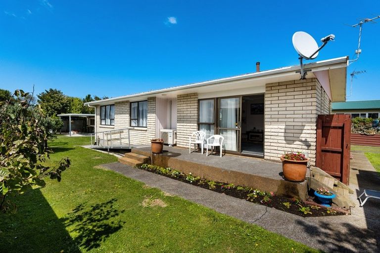 Photo of property in 4 Totara Crescent, Hawera, 4610