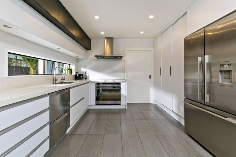 Photo of property in 1 Birchwood Grove, Greenhithe, Auckland, 0632