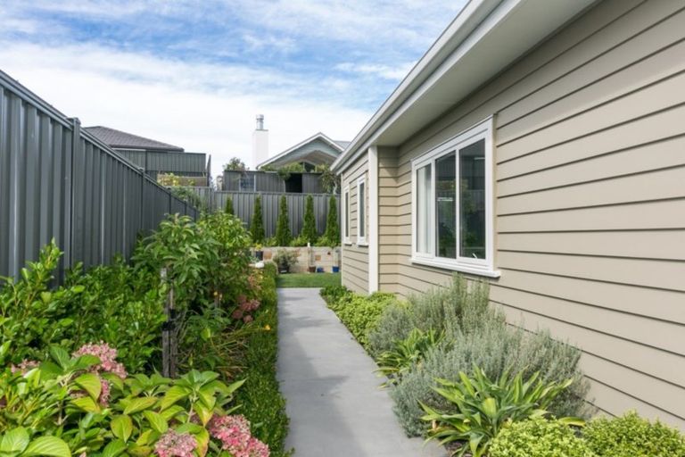 Photo of property in 44 Percy Berry Place, Havelock North, 4130