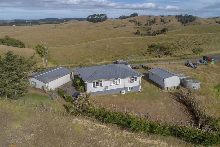 Photo of property in 290 Shanks Road, Helensville, 0875