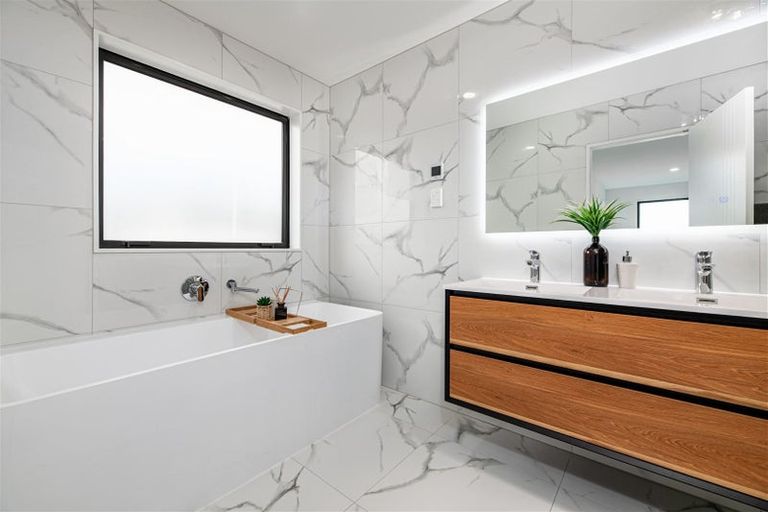 Photo of property in 12 Cumulus Way, Ranui, Auckland, 0612