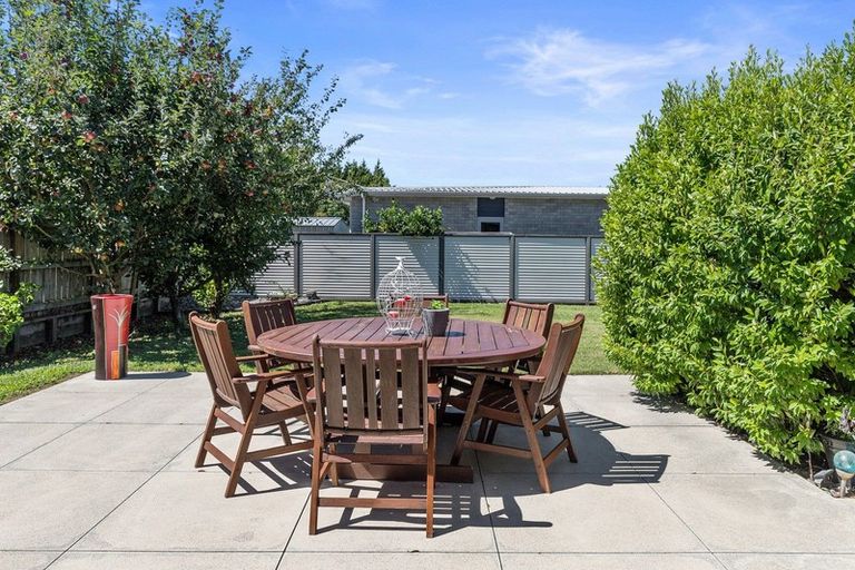 Photo of property in 15 Allendale Place, Morrinsville, 3300