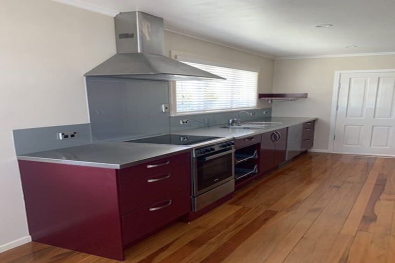 Photo of property in 7 Wood Avenue, Howick, Auckland, 2014