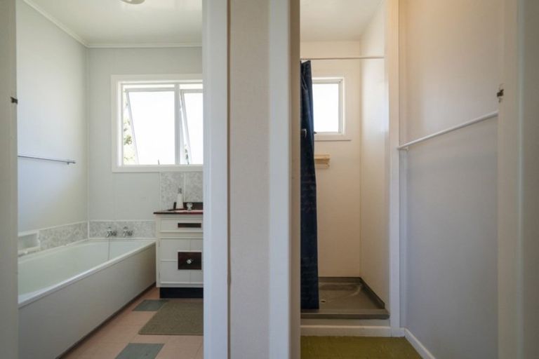 Photo of property in 7 Marine Parade, Cooks Beach, Whitianga, 3591