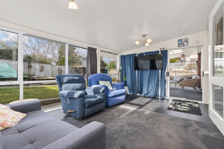 Photo of property in 27 Macarthur Street, Levin, 5510