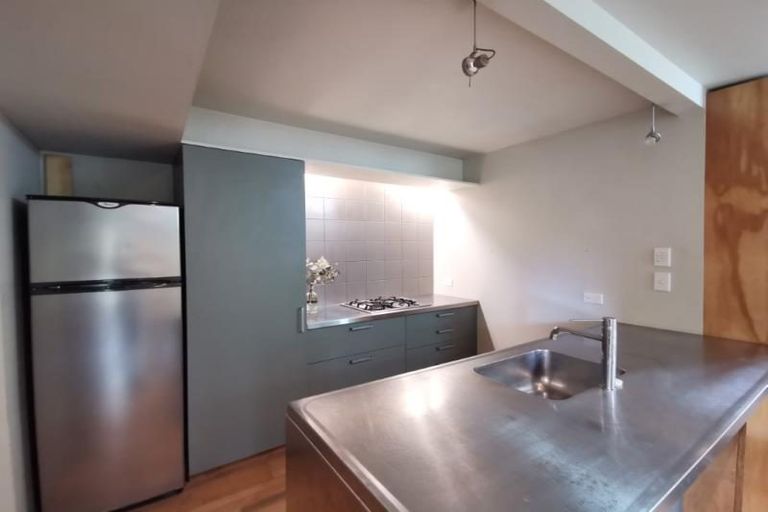 Photo of property in 8 Bidwill Street, Mount Cook, Wellington, 6021