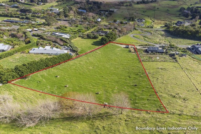 Photo of property in 251 Huia Street, Waikanae, 5391