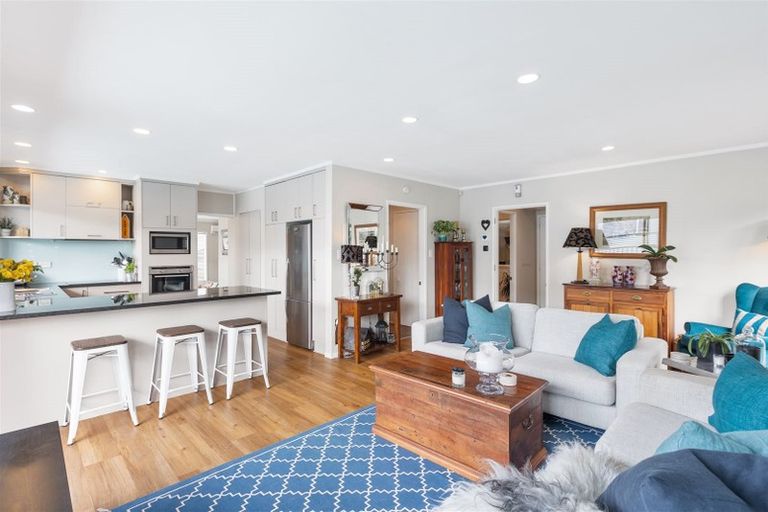 Photo of property in 14 Indus Place, Half Moon Bay, Auckland, 2012