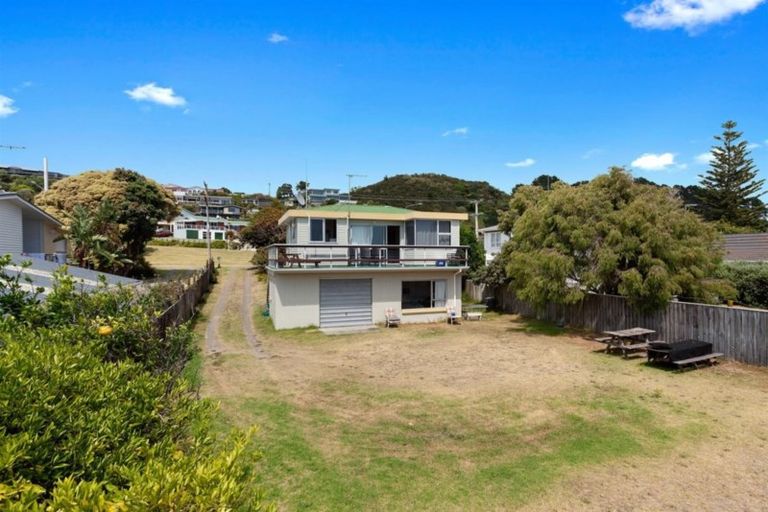 Photo of property in 11 Harbour Road, Ohope, 3121