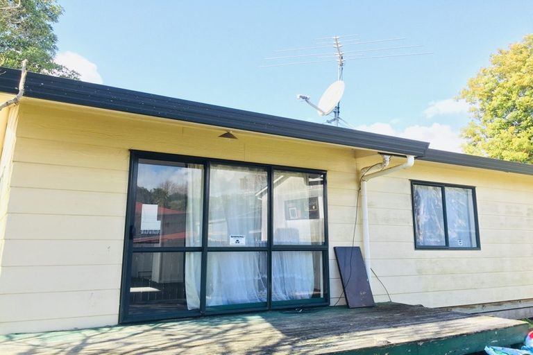 Photo of property in 2/24 Trentham Road, Papakura, 2110