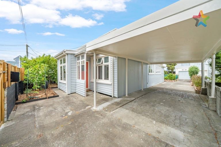 Photo of property in 9 East Street, Petone, Lower Hutt, 5012