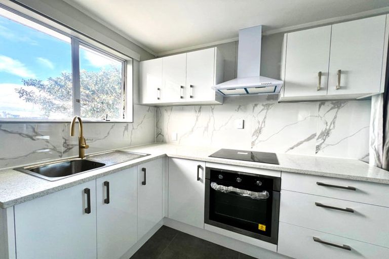 Photo of property in 2/30 Coombe Avenue, Otara, Auckland, 2023