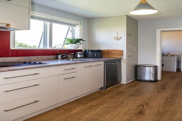 Photo of property in 26 Jillett Street, Titahi Bay, Porirua, 5022