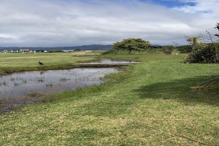 Photo of property in 126 The Fairway, Matarangi, Whitianga, 3592