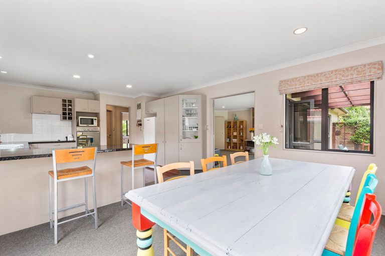 Photo of property in 90 Rowesdale Drive, Ohauiti, Tauranga, 3112