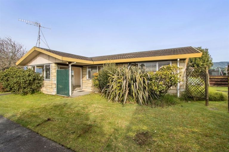 Photo of property in 65 Fairview Road, Katikati, 3129