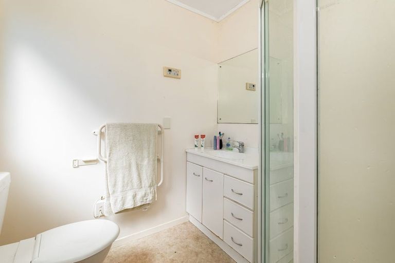 Photo of property in 2 Cromarty Place, Papakowhai, Porirua, 5024