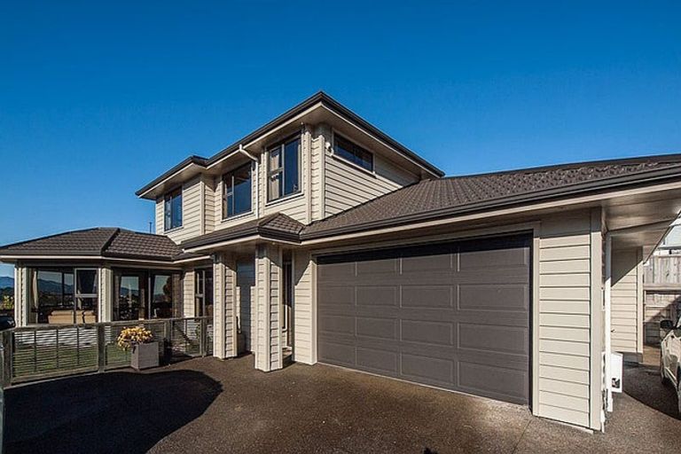 Photo of property in 194 Mclintock Street North, Johnsonville, Wellington, 6037