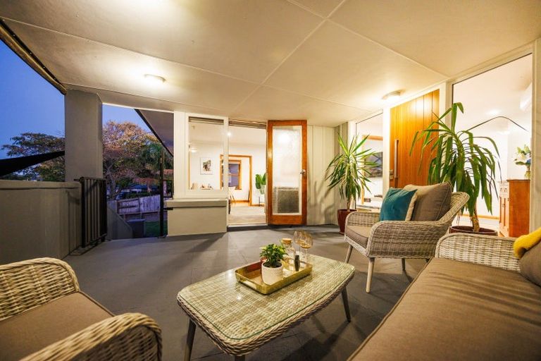 Photo of property in 46 Churchill Avenue, Hokowhitu, Palmerston North, 4410