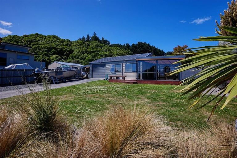 Photo of property in 48 Kotare Place, South Bay, Kaikoura, 7300