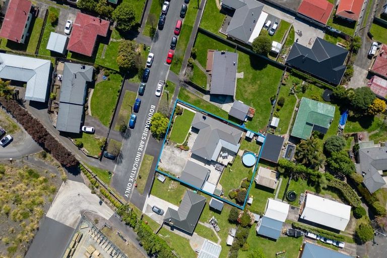 Photo of property in 27 Cotton Street, St Andrews, Hamilton, 3200