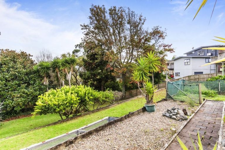 Photo of property in 59 Marellen Drive, Red Beach, 0932