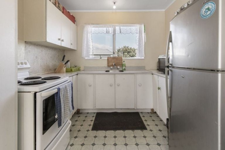 Photo of property in 1/5 Hatherley Place, Clendon Park, Auckland, 2103