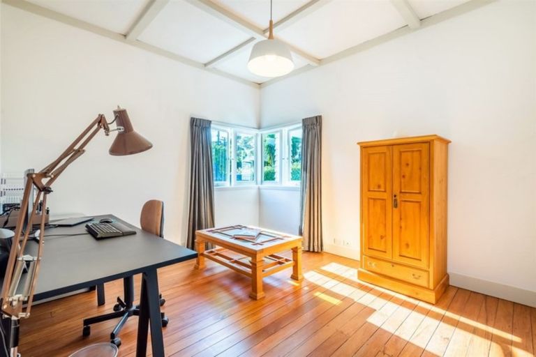 Photo of property in 6 Westwell Road, Belmont, Auckland, 0622