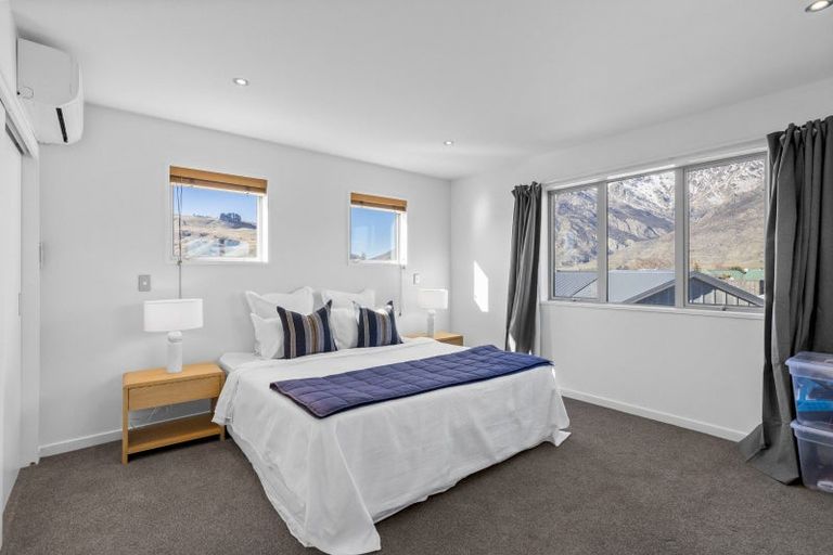 Photo of property in 18 Lochnagar Drive, Lake Hayes, Queenstown, 9304